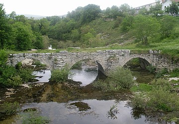 Puente romano de Quincoces de Yuso